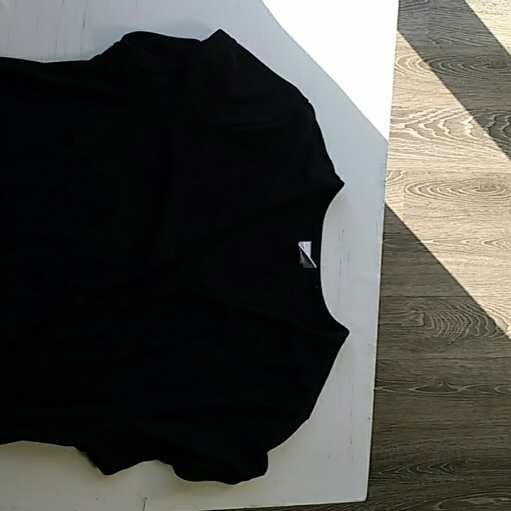 Black short sleeve maternity dress